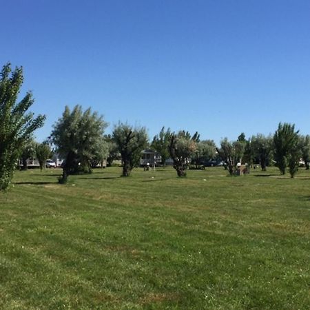Camping Phare Ouest Saint-Denis-dʼOléron Екстериор снимка